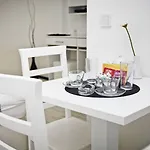 アパートホテル Noviva Taksim 3*