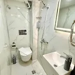 アパートホテル Noviva Taksim 3*