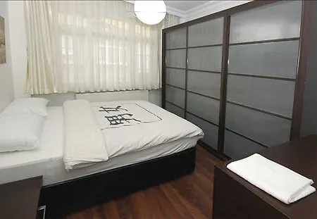 Royal Pera Taksim 3*