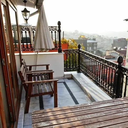 מלון דירות Royal Pera Taksim 3*