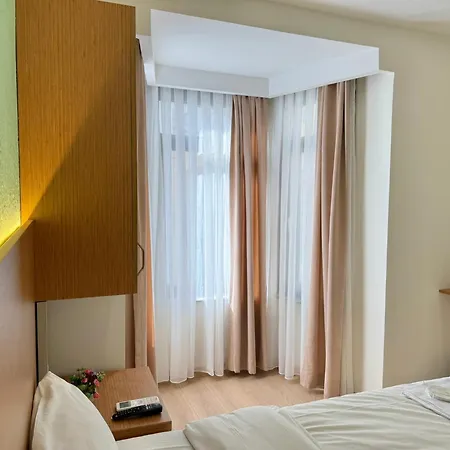 Noviva Taksim Aparthotel 3*